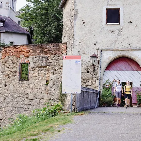 Schatz.kammer Burg Kreuzen Kreuzen (Upper Austria)