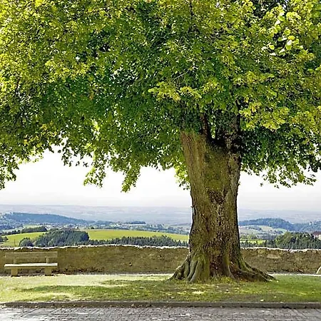 Schatz.kammer Burg Kreuzen 3*