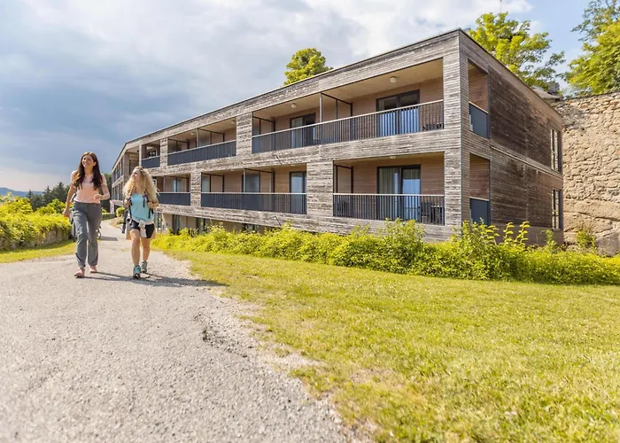 Schatz.kammer Burg Kreuzen