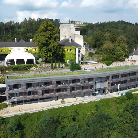 Schatz.kammer Burg Kreuzen Hotel 3*