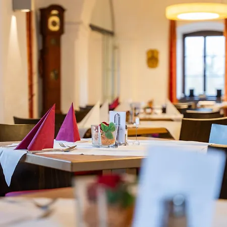 沙茨卡摩尔伯格克鲁曾酒店 酒店 Kreuzen (Upper Austria)