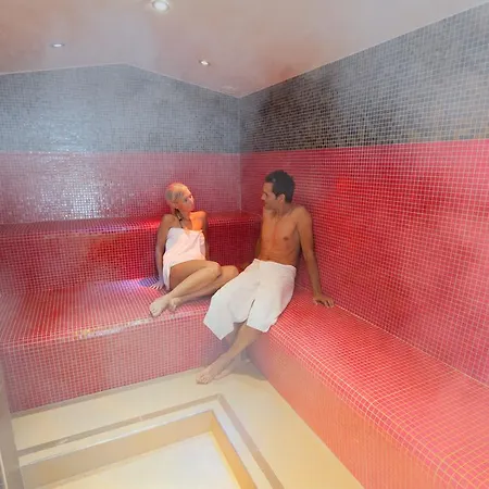 沙茨卡摩尔伯格克鲁曾酒店 酒店