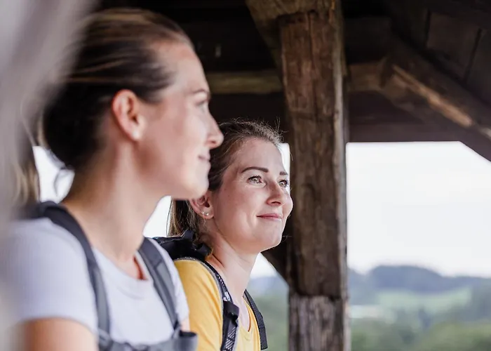 Schatz.kammer Burg Kreuzen